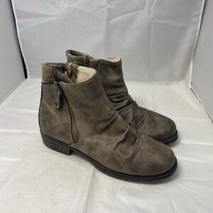 Sporto Women's Honor Water Resistant Bootie Size 6